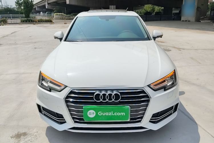 Used Audi A4L 2019 40 TFSI Ambition China VI Front