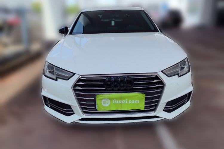 Used Audi A4L 2019 40 TFSI Ambition China VI Front