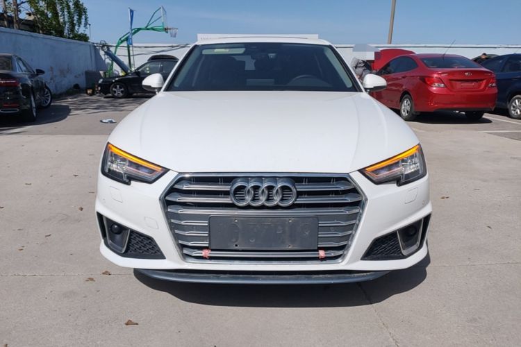 Used Audi A4L 2019 40 TFSI Fashion Edition China VI Emission Standard Front