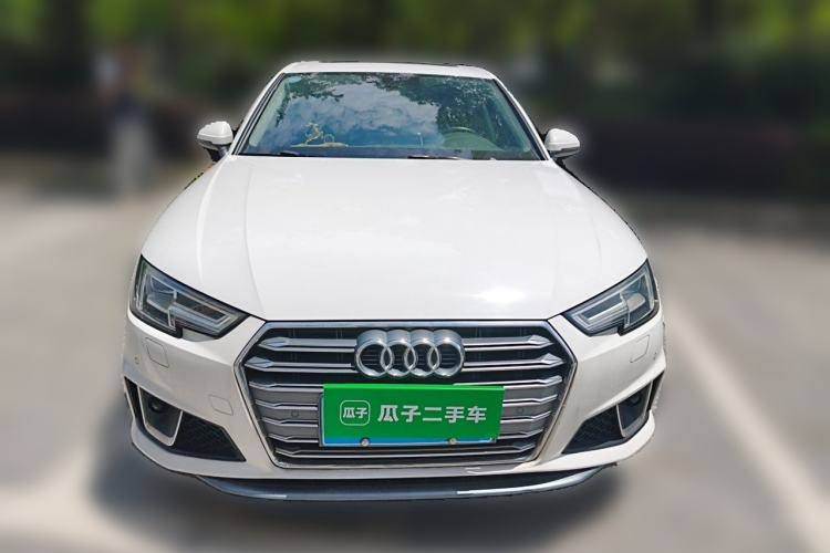 Used Audi A4L 2019 40 TFSI Fashion Edition China VI Emission Standard Front