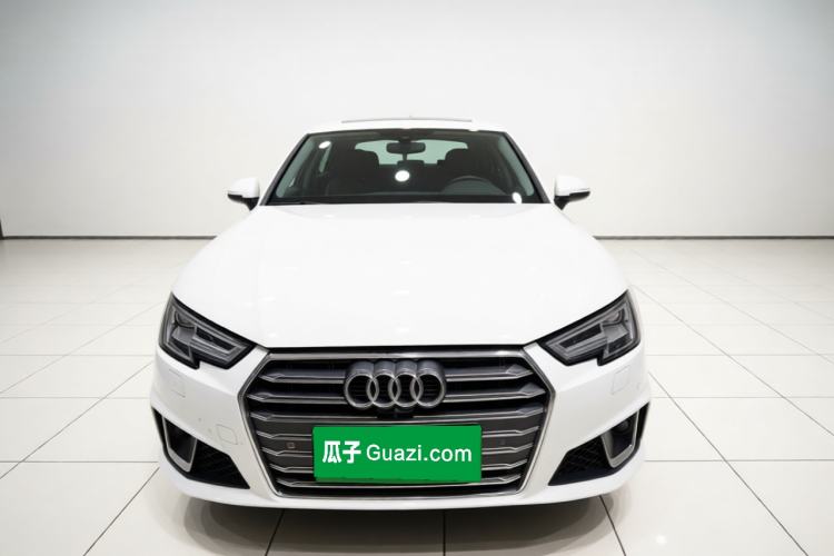 Used Audi A4L 2019 40 TFSI Fashion Edition China VI Emission Standard Front