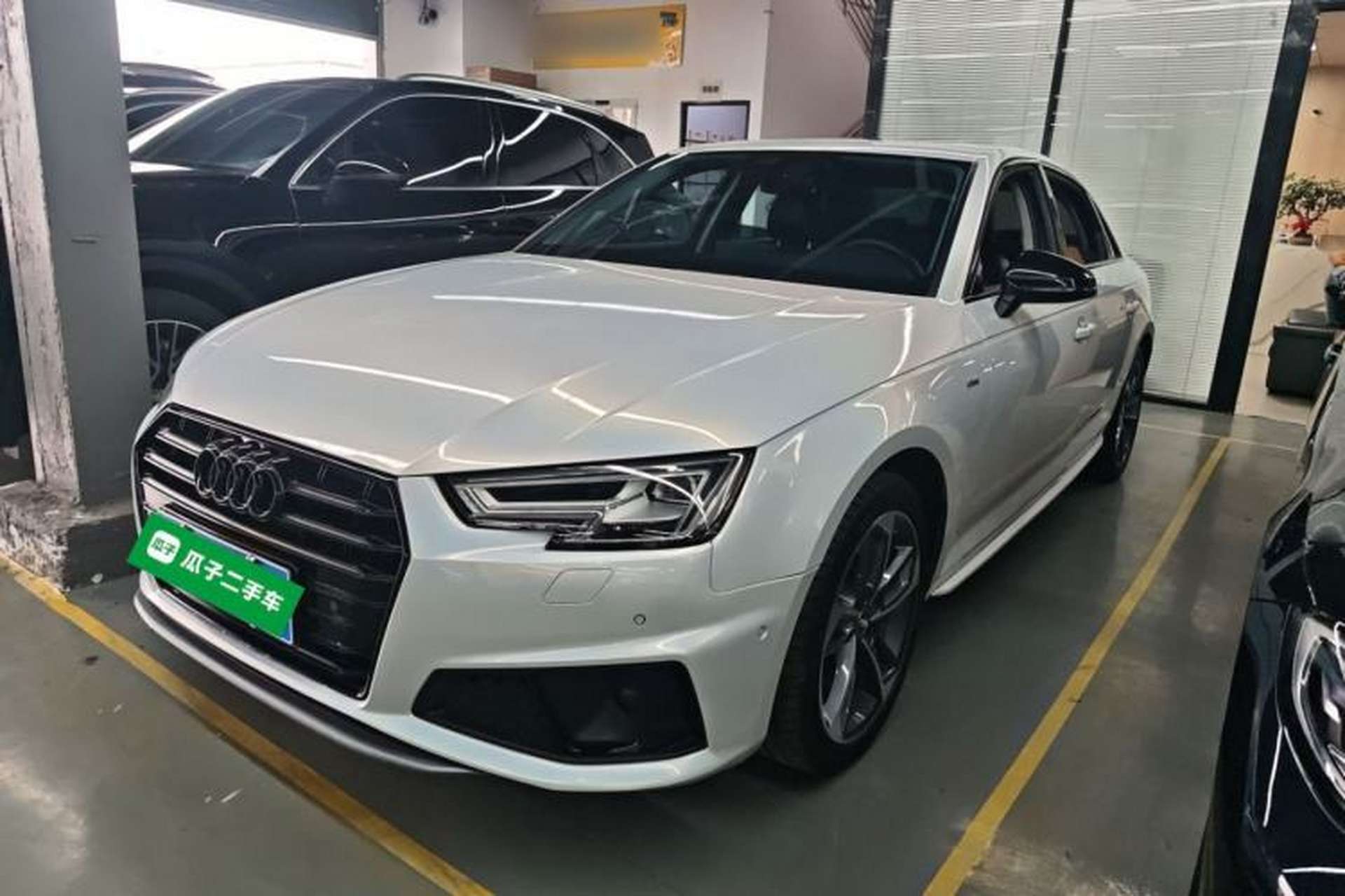 Used Audi A4L 2019 40 TFSI Fashion Edition China VI Emission Standard Front Left 45 Deg