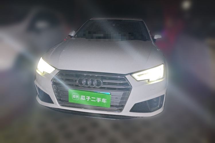 Used Audi A4L 2019 40 TFSI Fashion Edition China VI Emission Standard Front