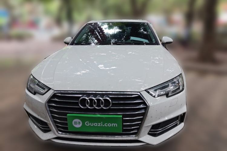 Used Audi A4L 2019 40 TFSI Ambition China VI Front
