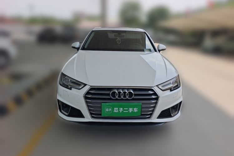 Used Audi A4L 2019 40 TFSI Fashion Edition China VI Emission Standard Front