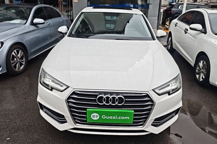 Used Audi A4L 2019 40 TFSI Ambition China VI Front