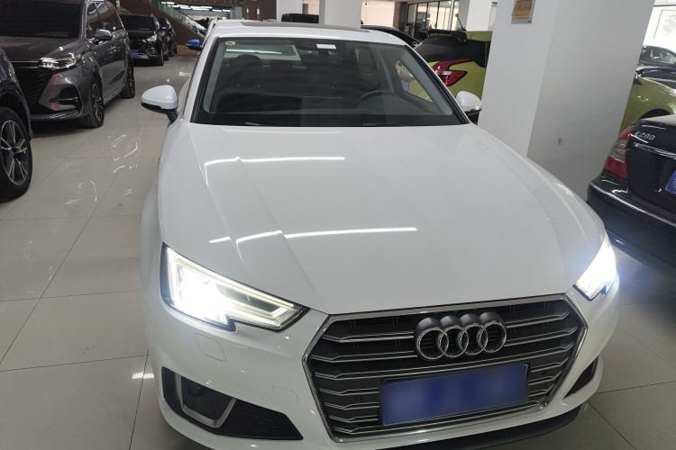 Used Audi A4L 2019 40 TFSI Fashion Edition China VI Emission Standard Front