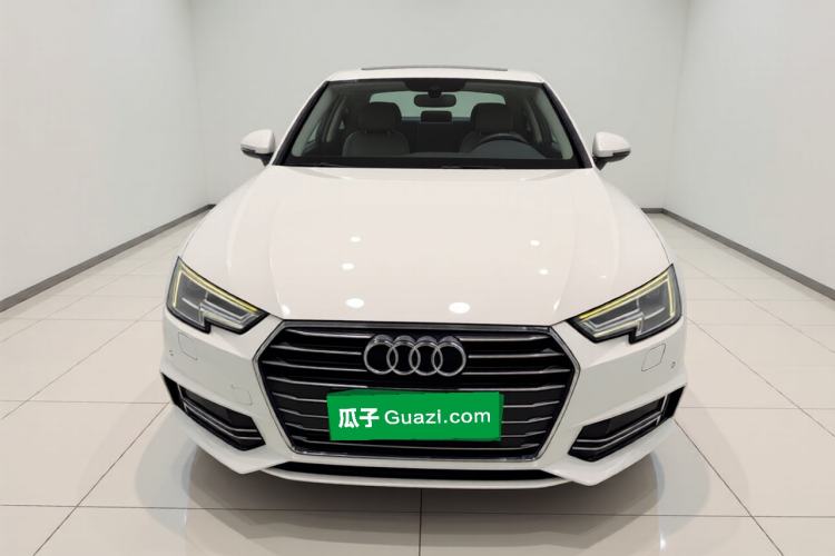 Used Audi A4L 2019 40 TFSI Ambition China VI Front