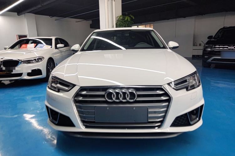 Used Audi A4L 2019 40 TFSI Fashion Edition China VI Emission Standard Front