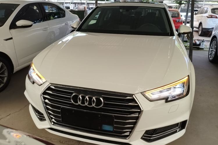 Used Audi A4L 2019 40 TFSI Ambition China VI Front