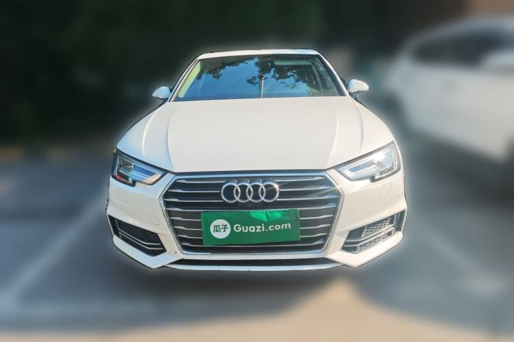 Used Audi A4L 2019 40 TFSI Ambition China VI Front