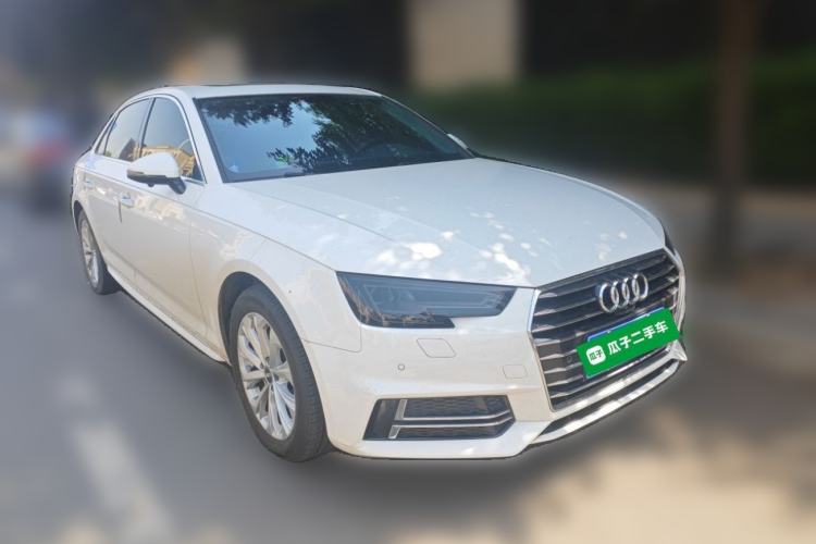 Used Audi A4L 2019 40 TFSI Ambition China VI Front Right 45 Deg