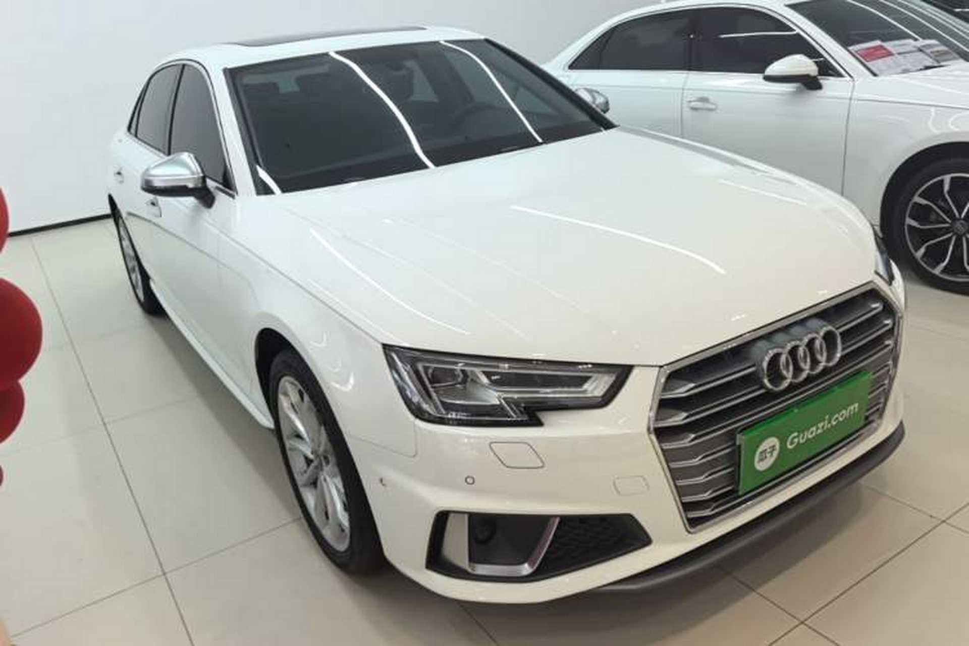 Used Audi A4L 2019 40 TFSI Fashion Edition China VI Emission Standard Front Right 45 Deg