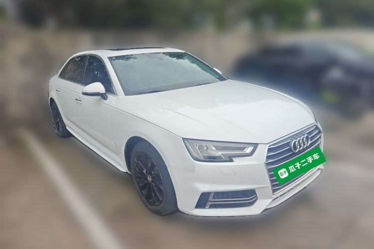 Used Audi A4L 2019 40 TFSI Ambition China VI Front Right 45 Deg