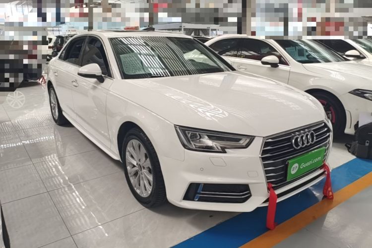 Used Audi A4L 2019 40 TFSI Ambition China VI Front Right 45 Deg