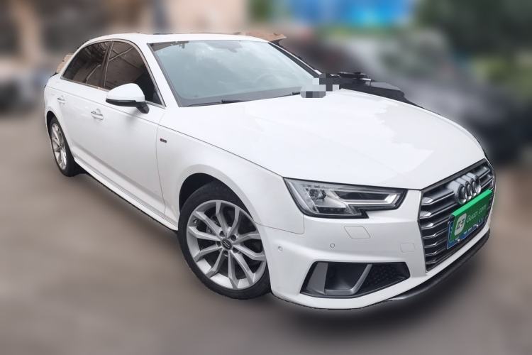Used Audi A4L 2019 40 TFSI Fashion Edition China VI Emission Standard Front Right 45 Deg