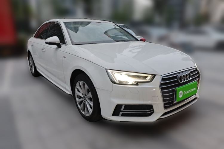 Used Audi A4L 2019 40 TFSI Ambition China VI Front Right 45 Deg