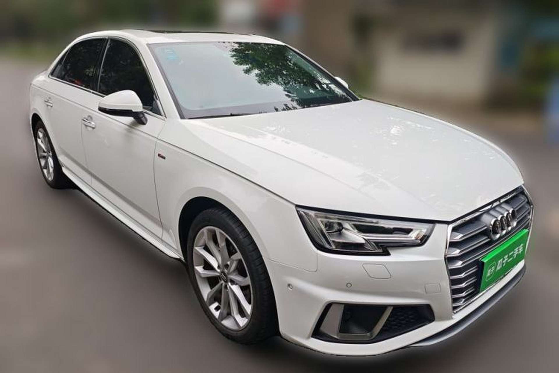 Used Audi A4L 2019 40 TFSI Fashion Edition China VI Emission Standard Front Right 45 Deg