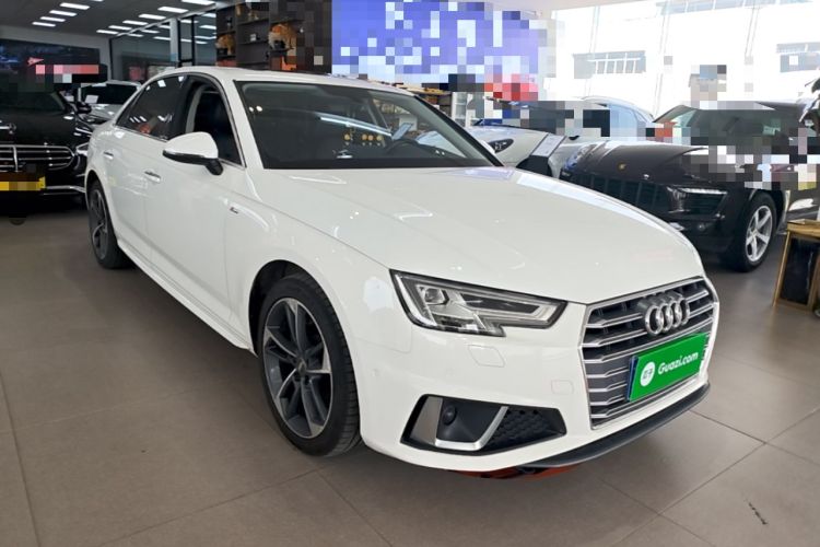 Used Audi A4L 2019 40 TFSI Fashion Edition China VI Emission Standard Front Right 45 Deg