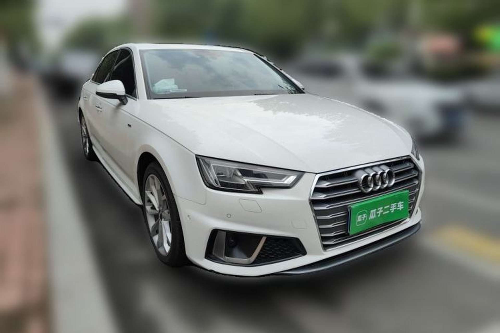 Used Audi A4L 2019 40 TFSI Fashion Edition China VI Emission Standard Front Right 45 Deg