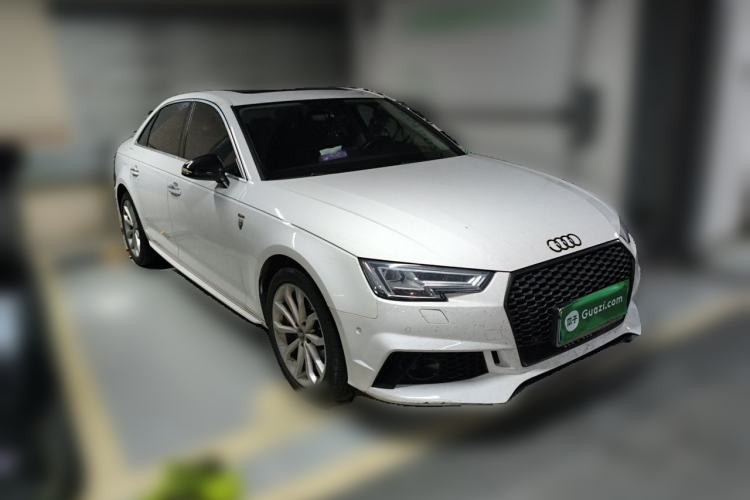 Used Audi A4L 2019 40 TFSI Fashion Edition China VI Emission Standard Front Right 45 Deg