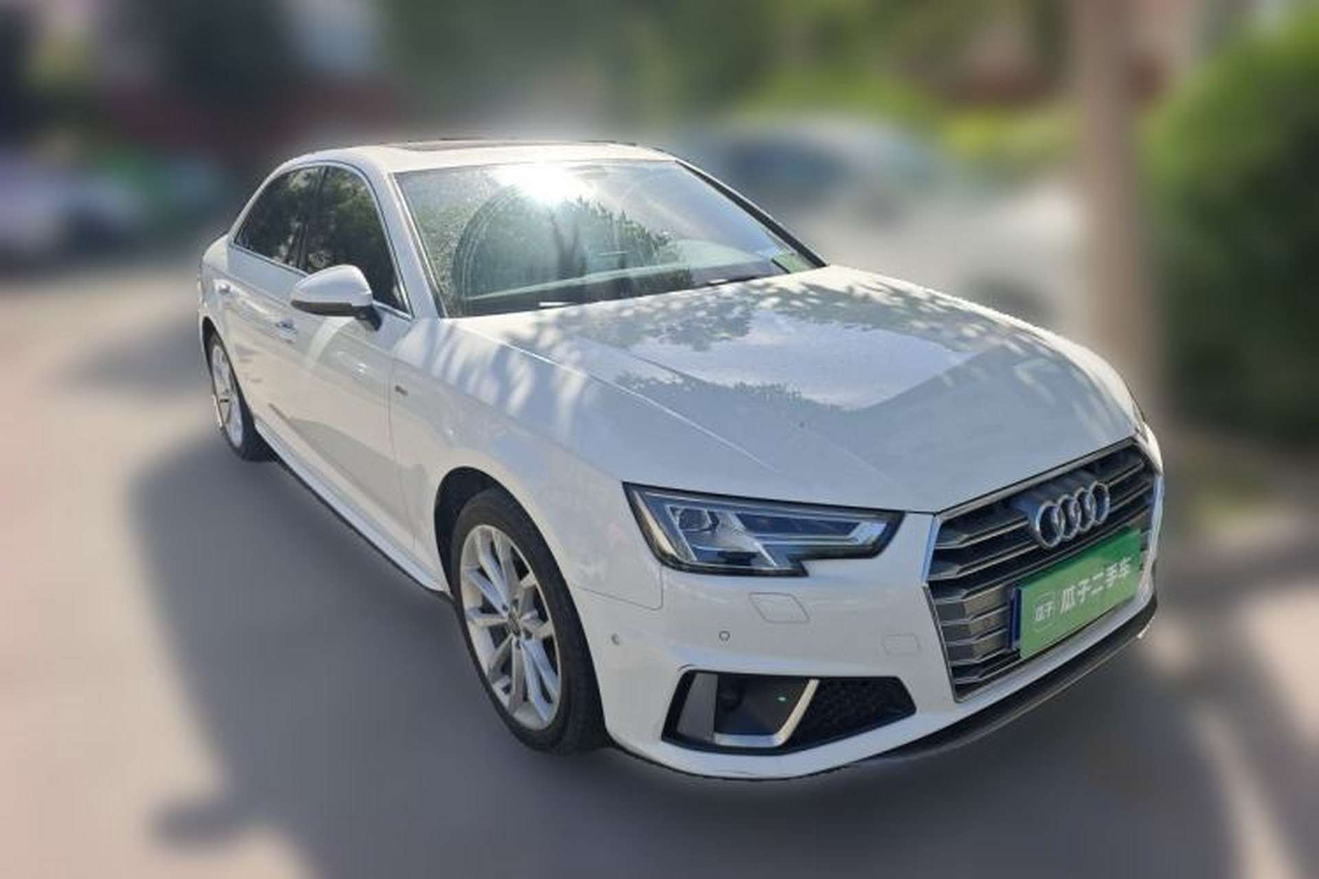 Used Audi A4L 2019 40 TFSI Fashion Edition China VI Emission Standard Front Right 45 Deg