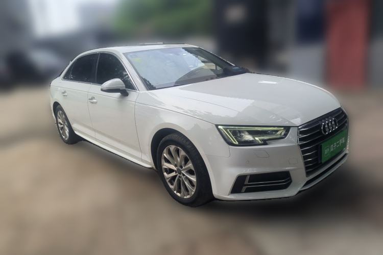 Used Audi A4L 2019 40 TFSI Ambition China VI Front Right 45 Deg