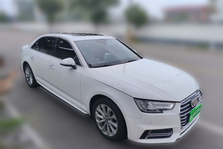 Used Audi A4L 2019 40 TFSI Ambition China VI Front Right 45 Deg