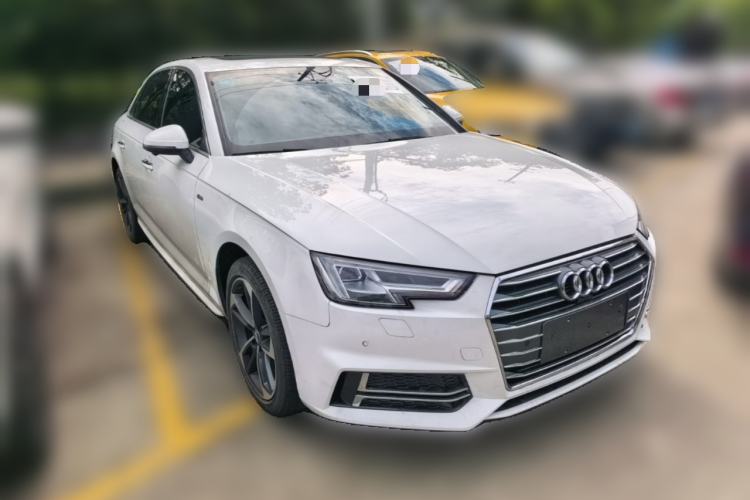 Used Audi A4L 2019 40 TFSI Ambition China VI Front Right 45 Deg