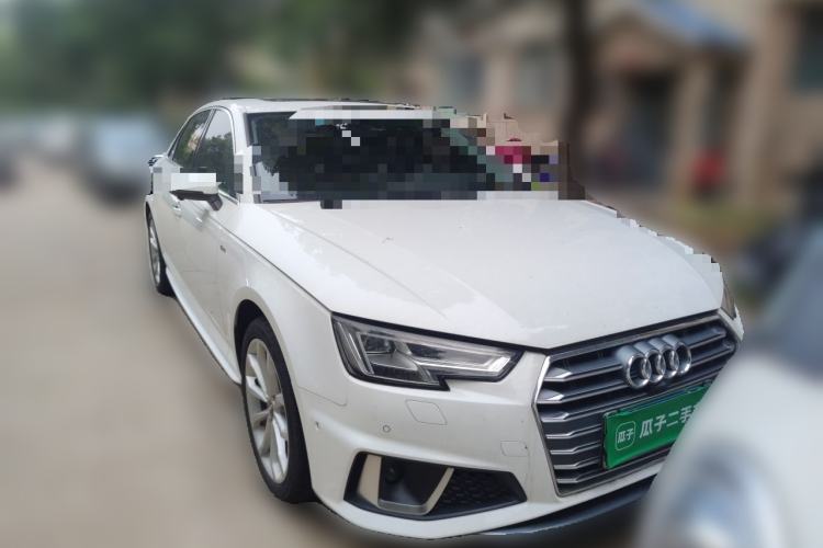 Used Audi A4L 2019 40 TFSI Fashion Edition China VI Emission Standard Front Right 45 Deg