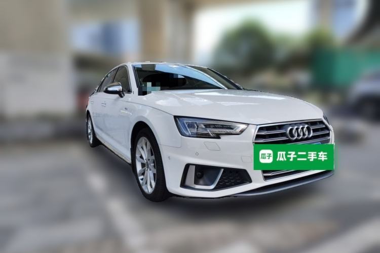 Used Audi A4L 2019 40 TFSI Fashion Edition China VI Emission Standard Front Right 45 Deg
