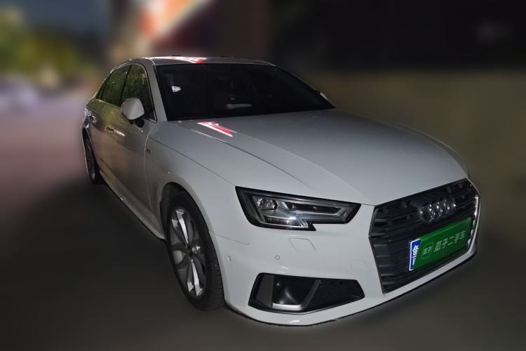 Used Audi A4L 2019 40 TFSI Fashion Edition China VI Emission Standard Front Right 45 Deg