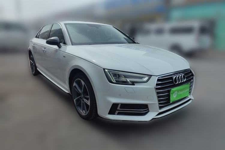 Used Audi A4L 2019 40 TFSI Ambition China VI Front Right 45 Deg