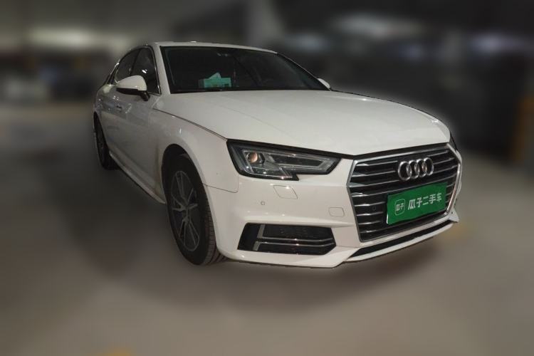 Used Audi A4L 2019 40 TFSI Ambition China VI Front Right 45 Deg