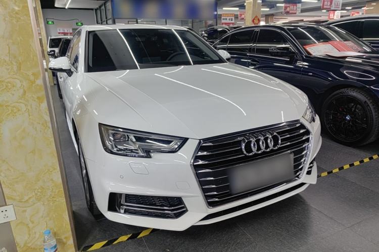 Used Audi A4L 2019 40 TFSI Ambition Version China V Front Right 45 Deg