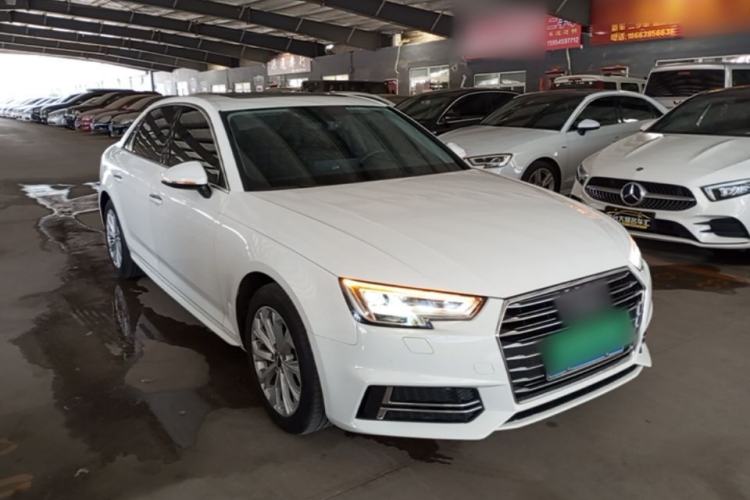 Used Audi A4L 2019 40 TFSI Ambition China VI Front Right 45 Deg