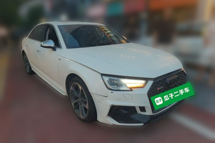 Used Audi A4L 2019 40 TFSI Ambition Version China V Front Right 45 Deg