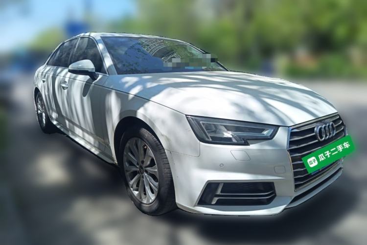 Used Audi A4L 2019 40 TFSI Ambition China VI Front Right 45 Deg