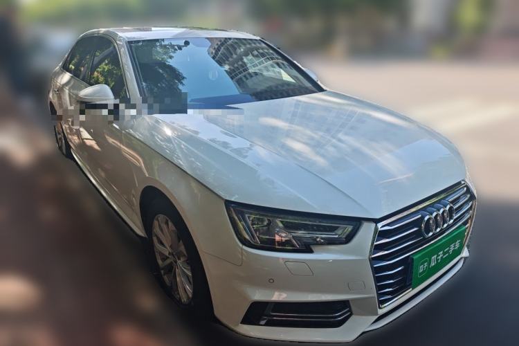 Used Audi A4L 2019 40 TFSI Ambition China VI Front Right 45 Deg