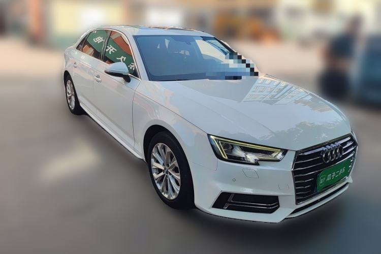 Used Audi A4L 2019 40 TFSI Ambition China VI Front Right 45 Deg