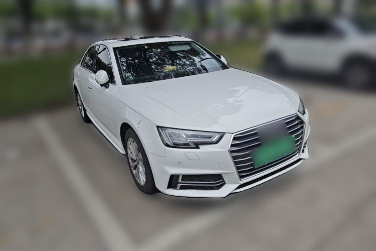 Used Audi A4L 2019 40 TFSI Ambition China VI Front Right 45 Deg