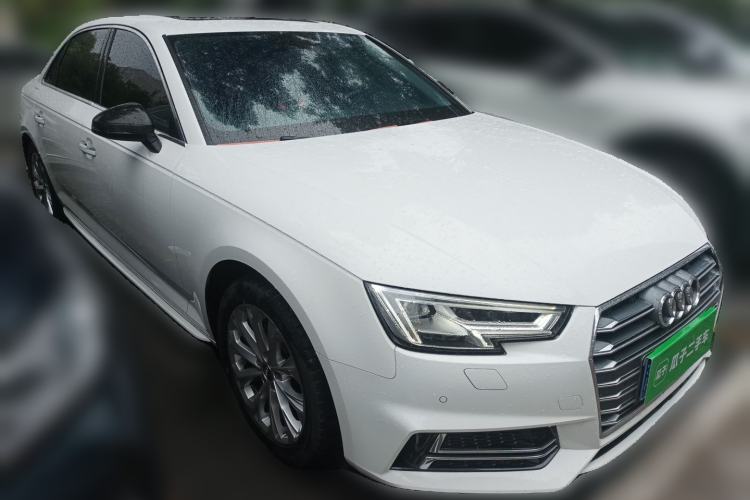 Used Audi A4L 2019 40 TFSI Ambition China VI Front Right 45 Deg