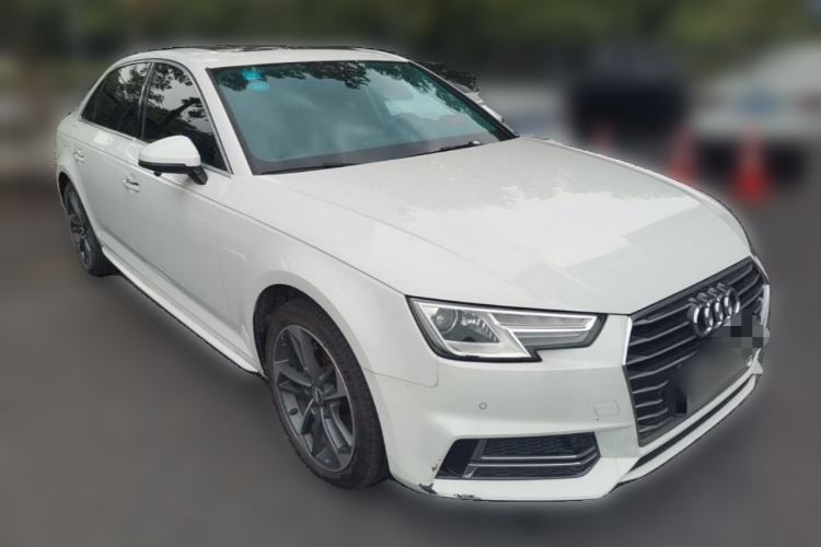 Used Audi A4L 2019 40 TFSI Ambition China VI Front Right 45 Deg