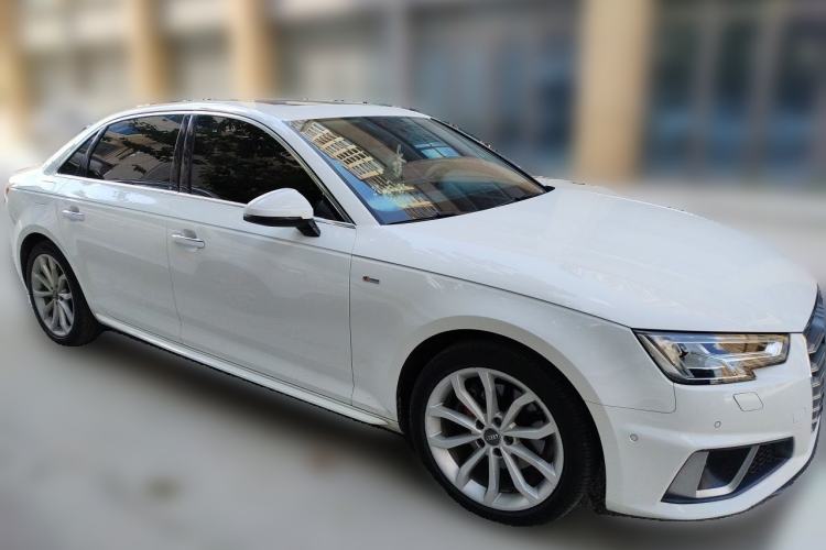 Used Audi A4L 2019 40 TFSI Fashion Edition China VI Emission Standard Front Right 45 Deg