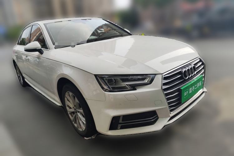 Used Audi A4L 2019 40 TFSI Ambition China VI Front Right 45 Deg