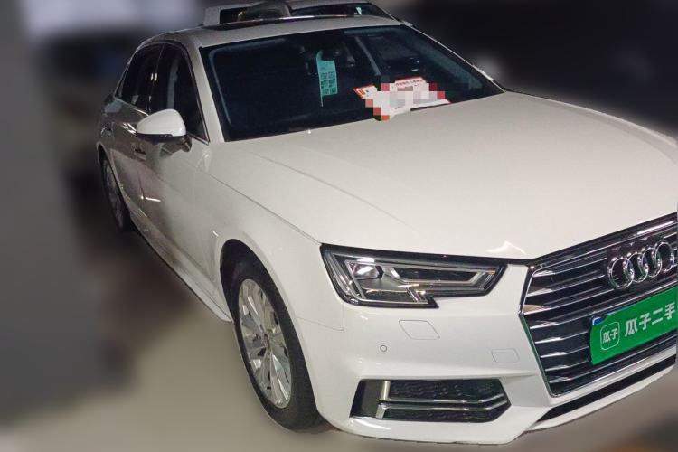 Used Audi A4L 2019 40 TFSI Ambition China VI Front Right 45 Deg