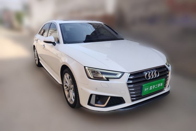 Used Audi A4L 2019 40 TFSI Fashion Edition China VI Emission Standard Front Right 45 Deg