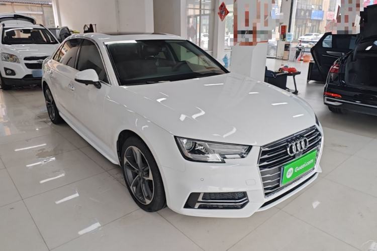 Used Audi A4L 2019 40 TFSI Ambition China VI Front Right 45 Deg