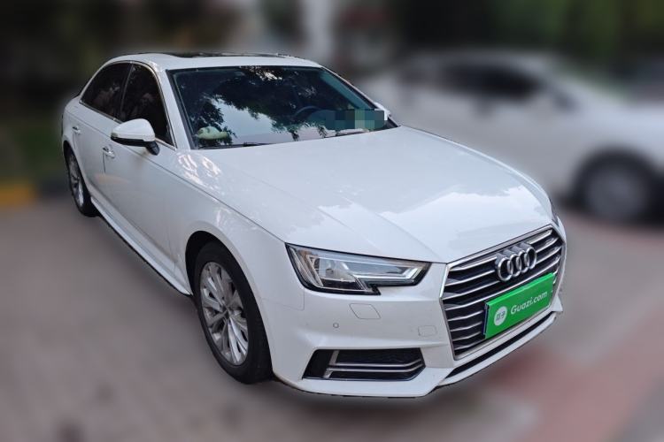 Used Audi A4L 2019 40 TFSI Ambition China VI Front Right 45 Deg