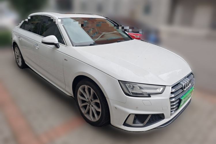 Used Audi A4L 2019 40 TFSI Fashion Edition China VI Emission Standard Front Right 45 Deg